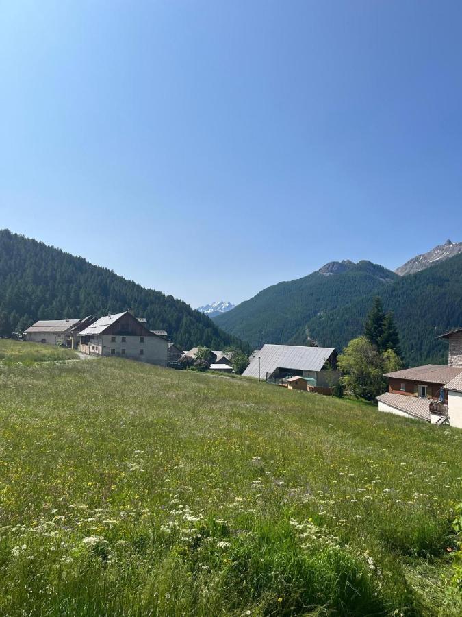 Le Chalet Des Sommets Arvieux Eksteriør billede